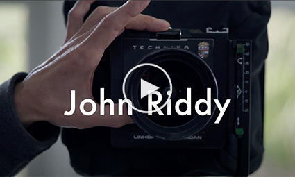 Je bekijkt nu John Riddy in De Pont (2019)